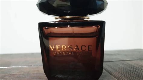 versace crystal noir coconut